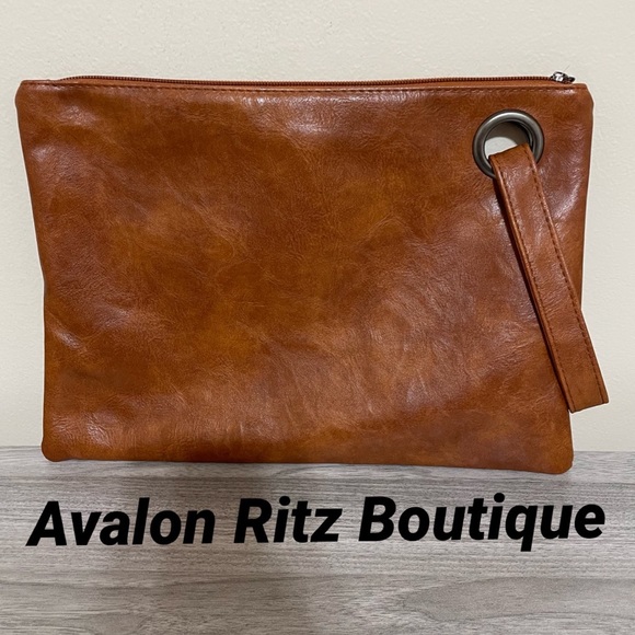 Handbags - 🎉❤️Percy Lane Large Zip Closure Clutch Handbag